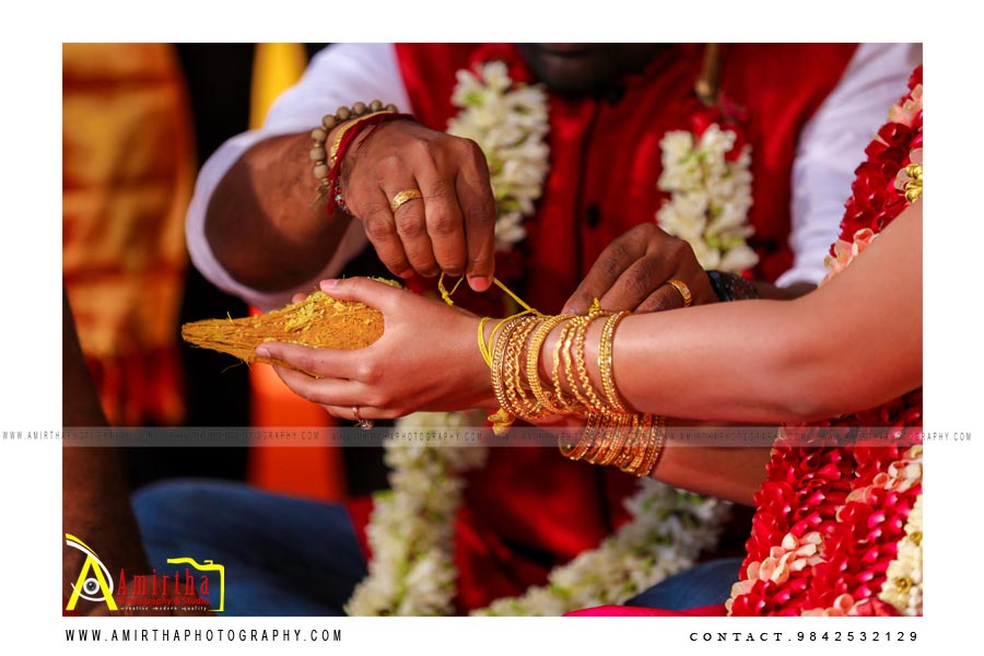 professional Sourashtra candid wedding photography in Madurai