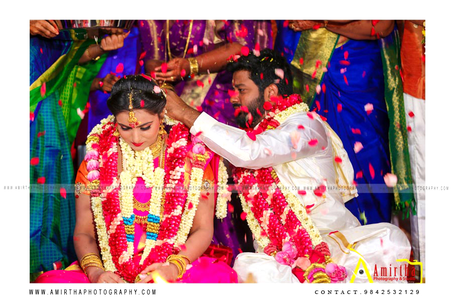 professional Sourashtra candid wedding photography in Madurai